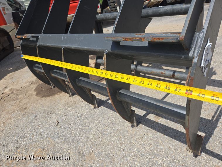 image for item EQ2613 Skid steer grapple rake