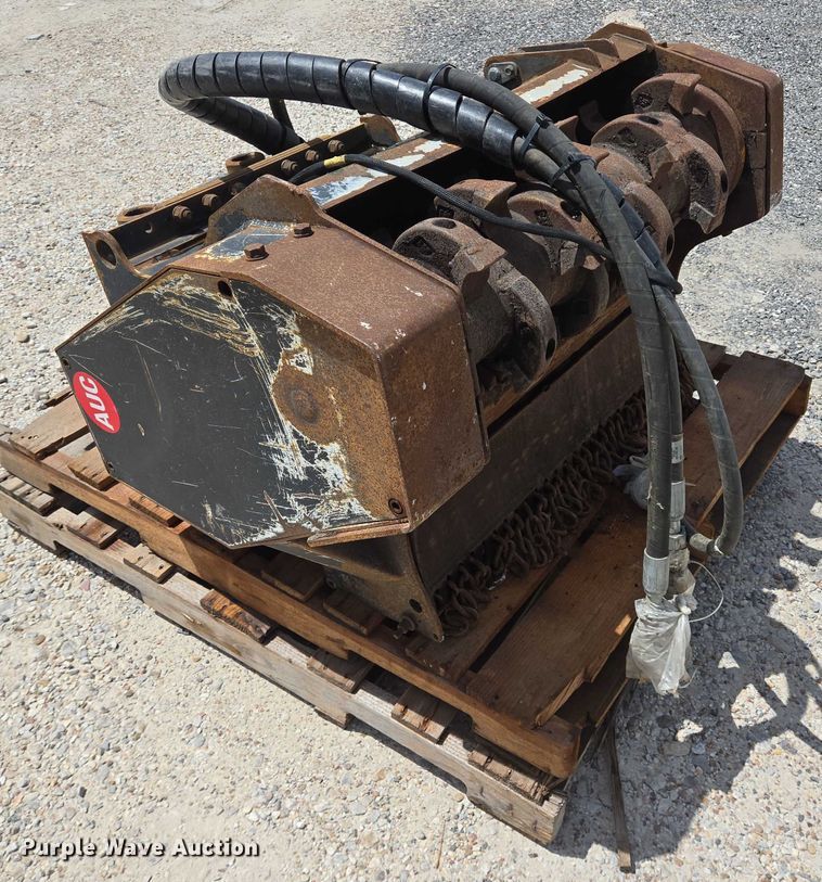 image for item EQ2615 Caterpillar HM208 Mulcher 