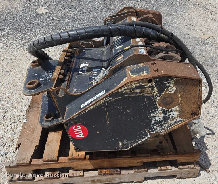 image for item EQ2615 Caterpillar HM208 Mulcher 