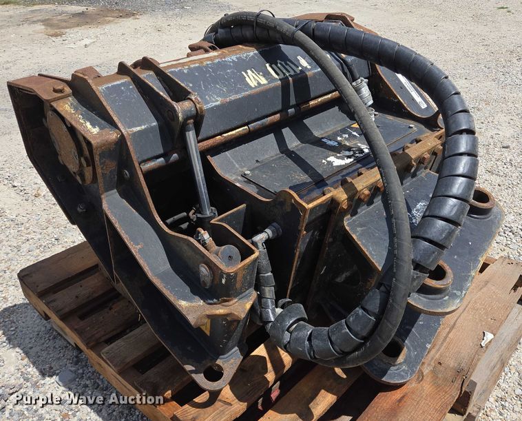 image for item EQ2615 Caterpillar HM208 Mulcher 