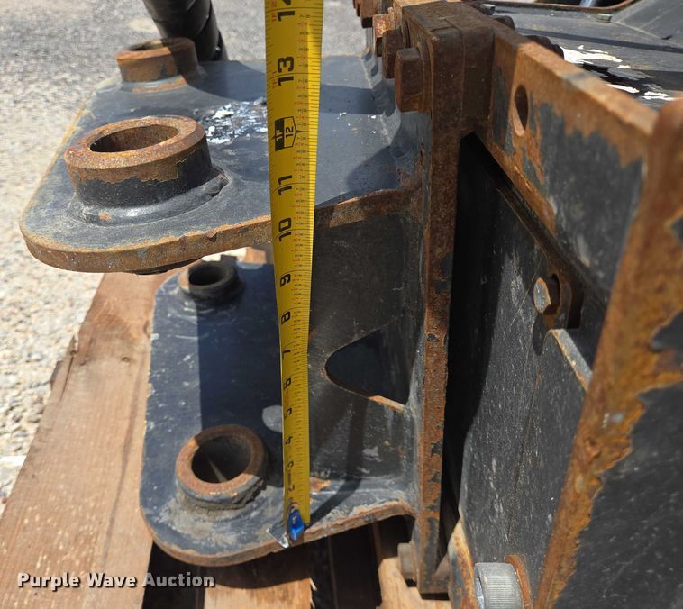 image for item EQ2615 Caterpillar HM208 Mulcher 
