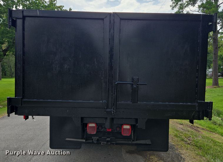 image for item EQ2629 2015 Ford F750 dump truck