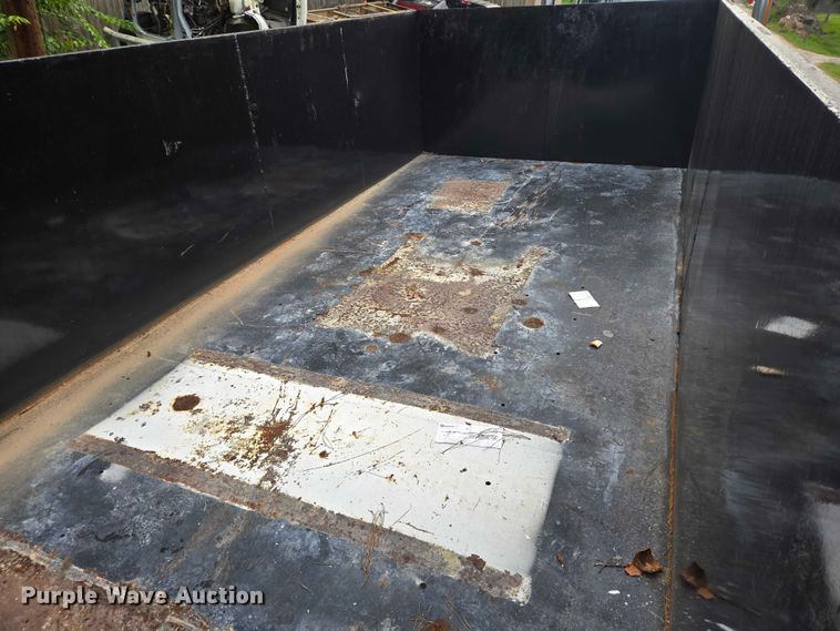 image for item EQ2629 2015 Ford F750 dump truck