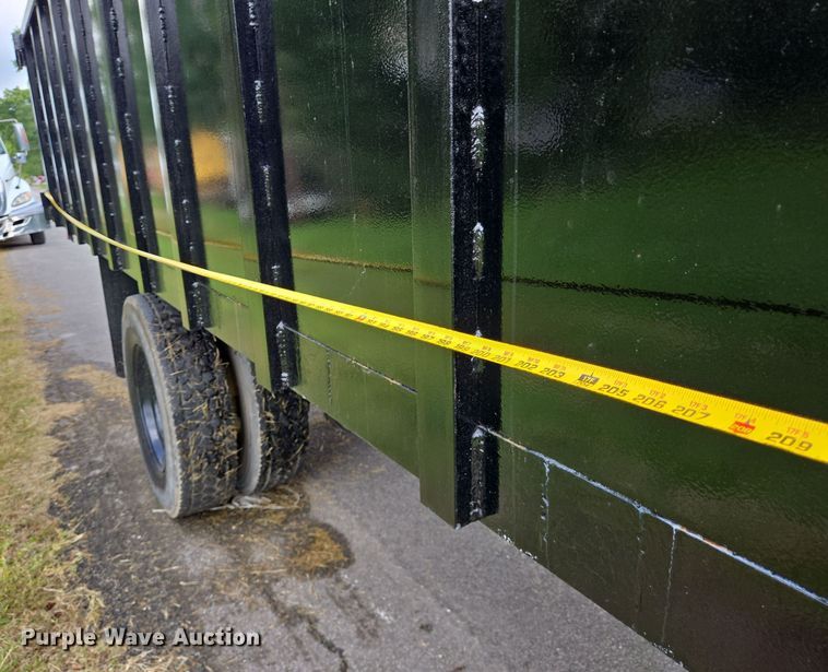 image for item EQ2629 2015 Ford F750 dump truck