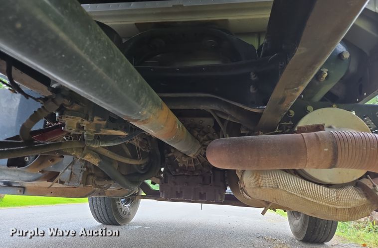 image for item EQ2629 2015 Ford F750 dump truck