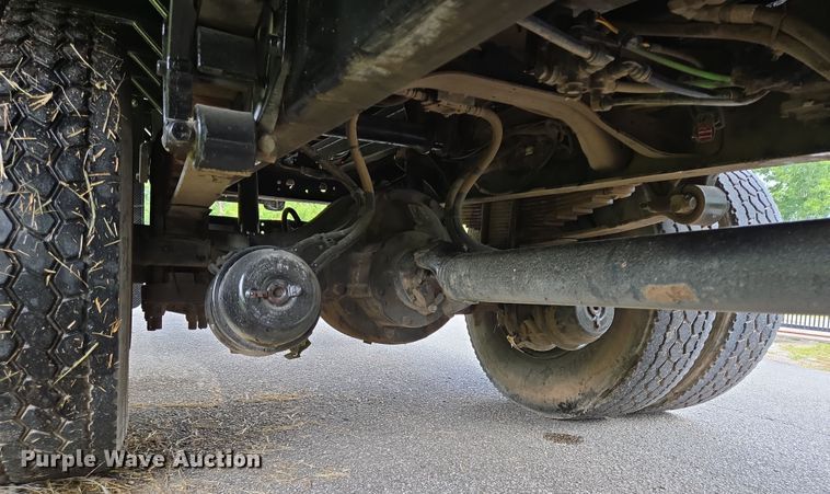 image for item EQ2629 2015 Ford F750 dump truck