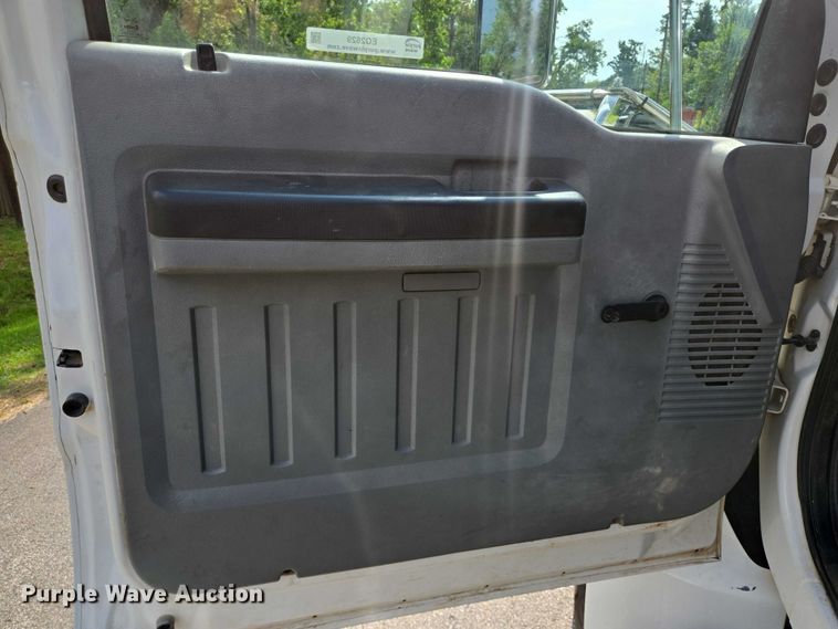 image for item EQ2629 2015 Ford F750 dump truck