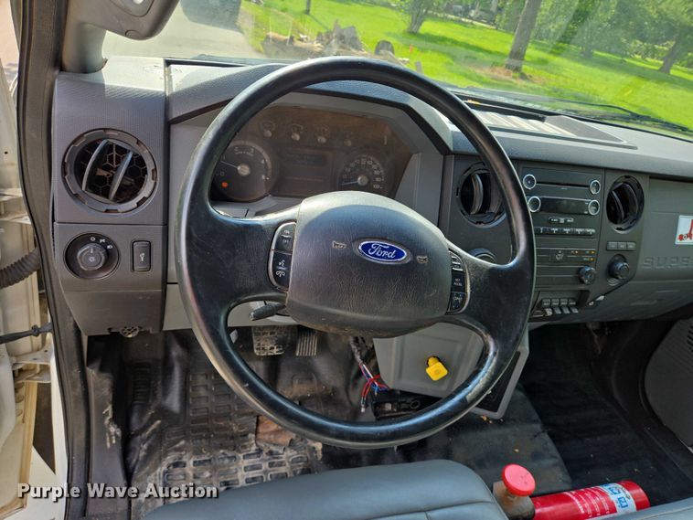 image for item EQ2629 2015 Ford F750 dump truck