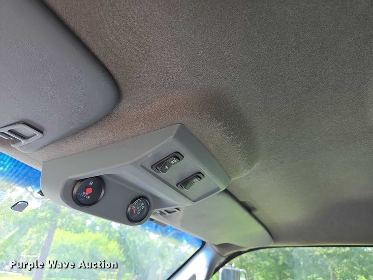 image for item EQ2629 2015 Ford F750 dump truck