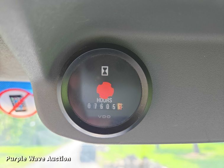 image for item EQ2629 2015 Ford F750 dump truck