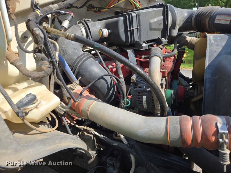 image for item EQ2629 2015 Ford F750 dump truck