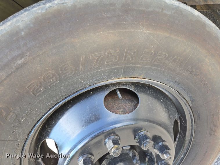 image for item EQ2629 2015 Ford F750 dump truck