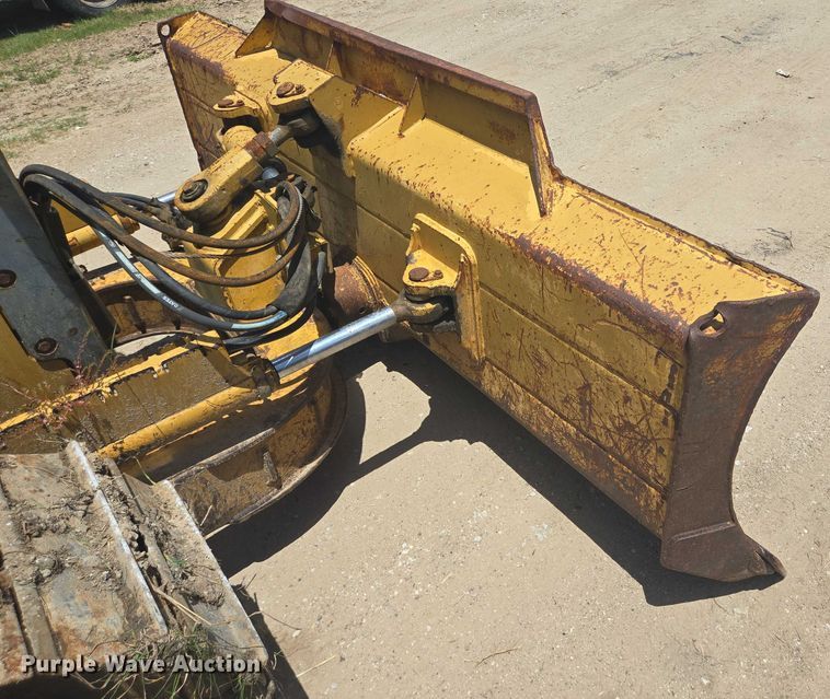 image for item EQ4086 John Deere 550J dozer