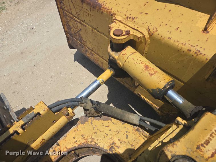 image for item EQ4086 John Deere 550J dozer