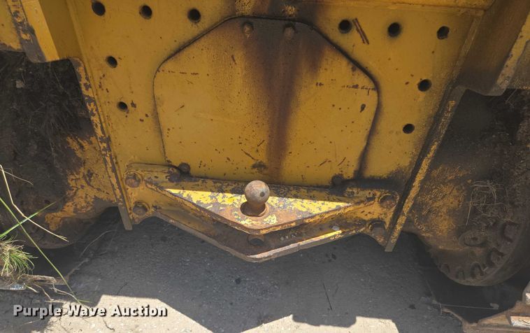 image for item EQ4086 John Deere 550J dozer