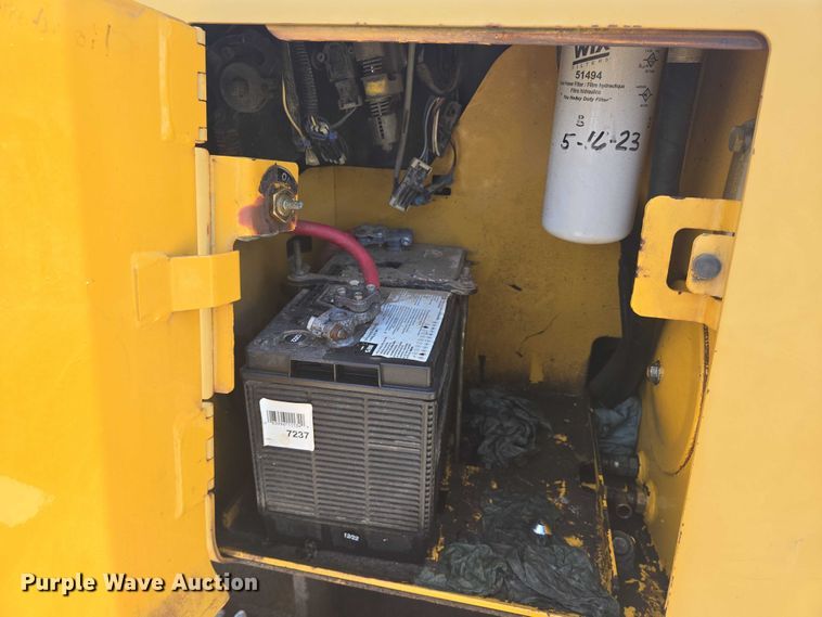 image for item EQ4086 John Deere 550J dozer