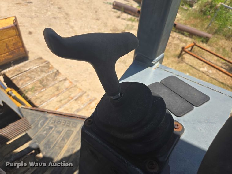 image for item EQ4086 John Deere 550J dozer