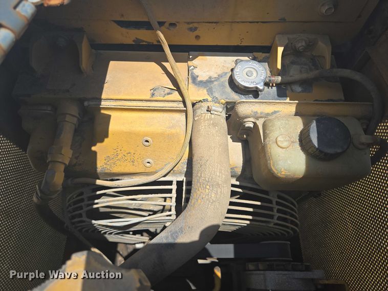 image for item EQ4086 John Deere 550J dozer