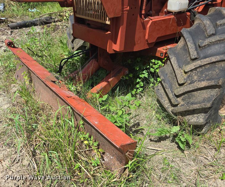 image for item EQ4087 1999 Ditch Witch 8020JD trencher