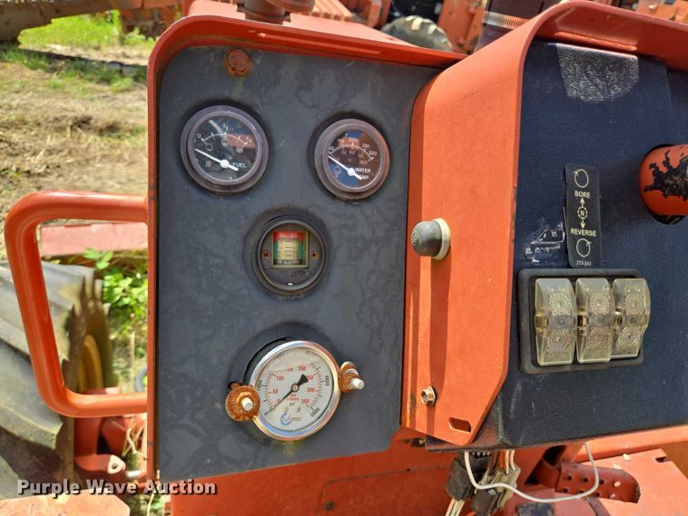 image for item EQ4087 1999 Ditch Witch 8020JD trencher