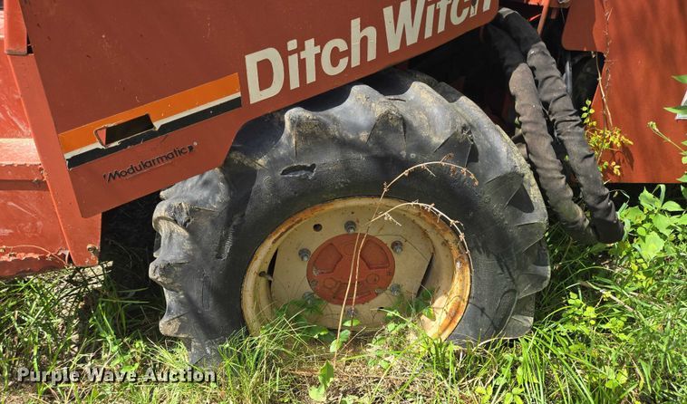 image for item EQ4087 1999 Ditch Witch 8020JD trencher