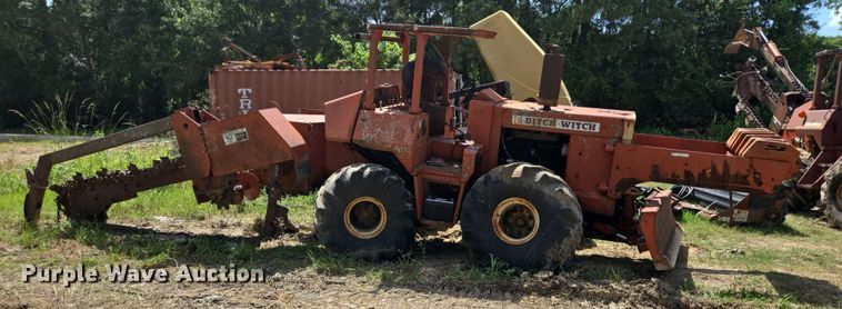 image for item EQ4088 Ditch Witch trencher