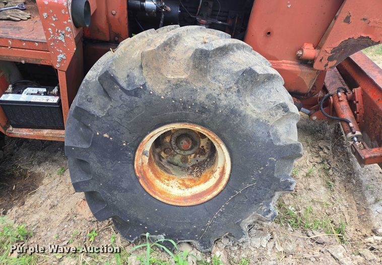 image for item EQ4088 Ditch Witch trencher