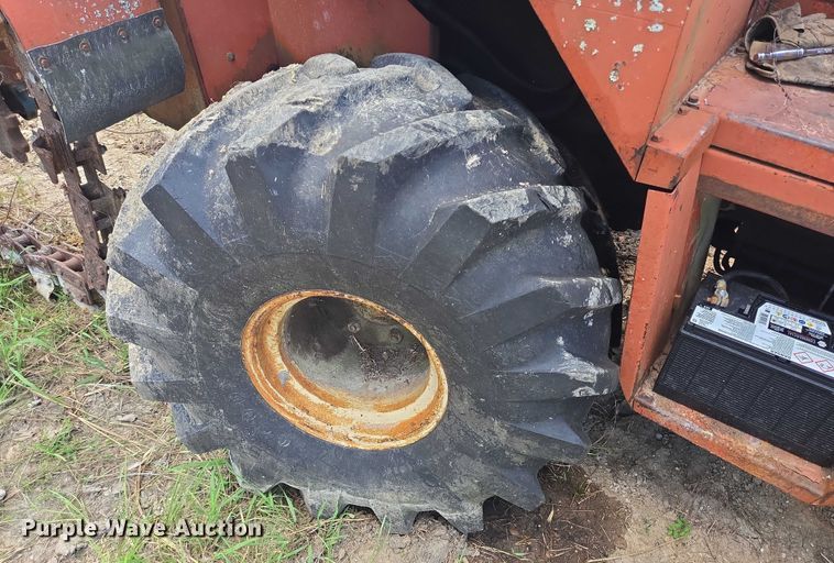 image for item EQ4088 Ditch Witch trencher