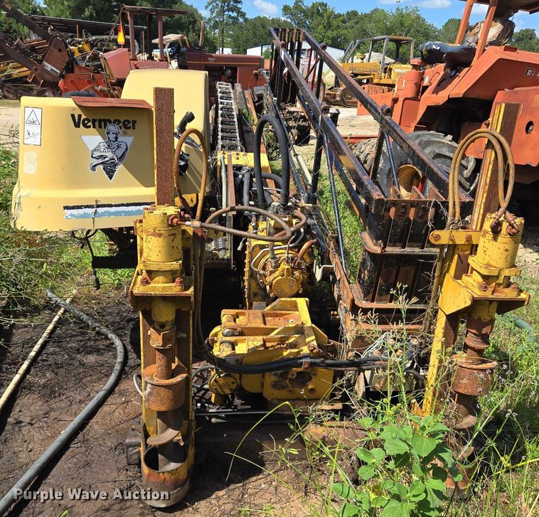 image for item EQ4089 2000 Vermeer D33x44 directional boring unit
