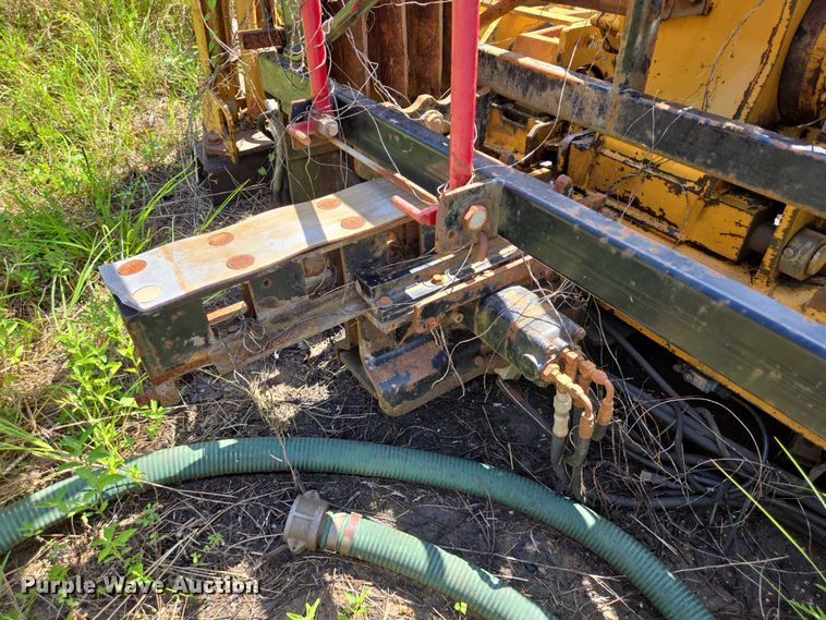 image for item EQ4089 2000 Vermeer D33x44 directional boring unit