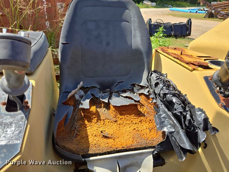 image for item EQ4089 2000 Vermeer D33x44 directional boring unit