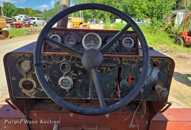 image for item EQ4090 Ditch Witch R100 trencher