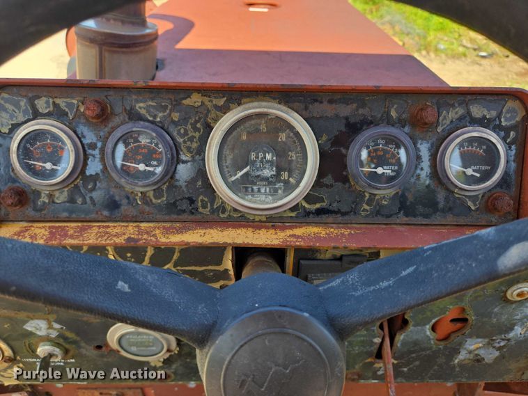 image for item EQ4090 Ditch Witch R100 trencher