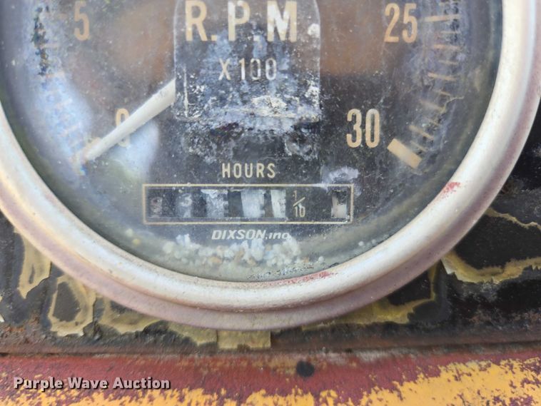 image for item EQ4090 Ditch Witch R100 trencher