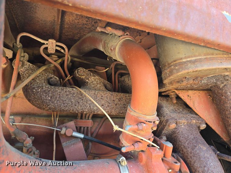 image for item EQ4090 Ditch Witch R100 trencher