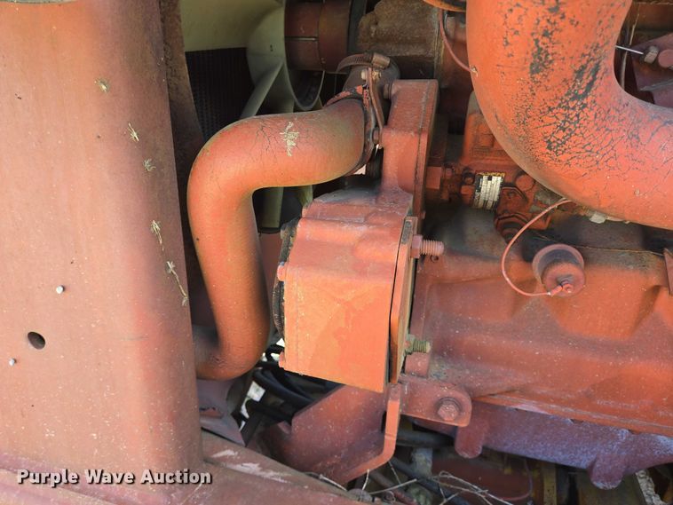 image for item EQ4090 Ditch Witch R100 trencher