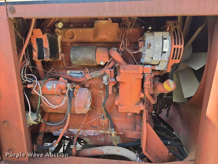 image for item EQ4090 Ditch Witch R100 trencher