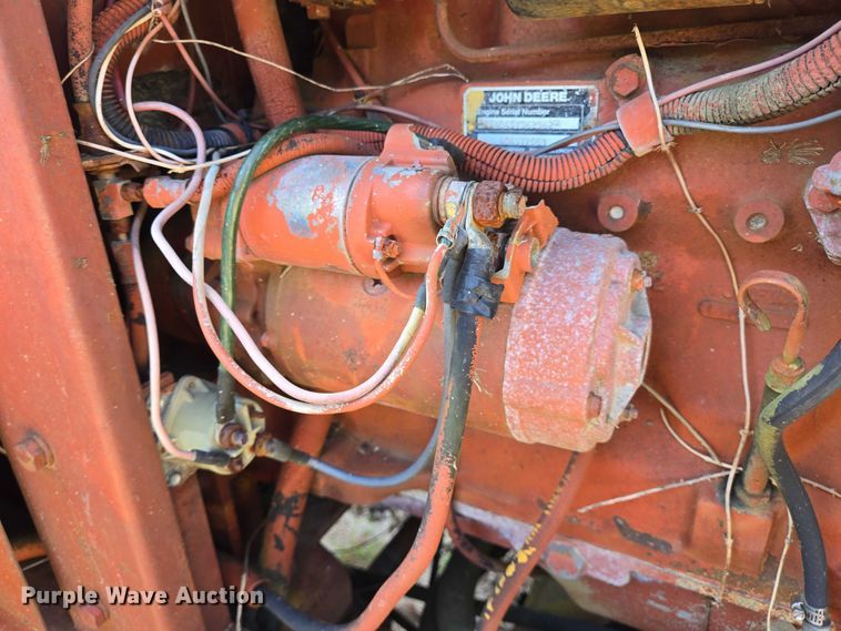 image for item EQ4090 Ditch Witch R100 trencher