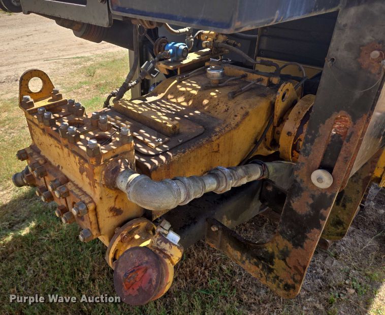 image for item EQ4091 2000 Vermeer D50x100 directional boring unit