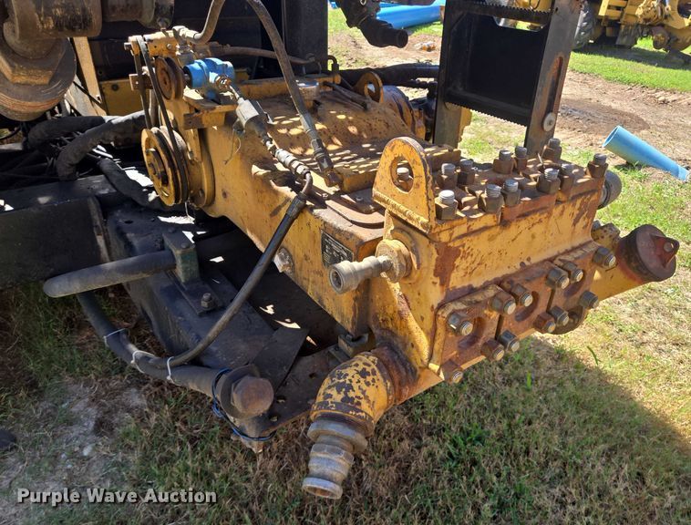 image for item EQ4091 2000 Vermeer D50x100 directional boring unit