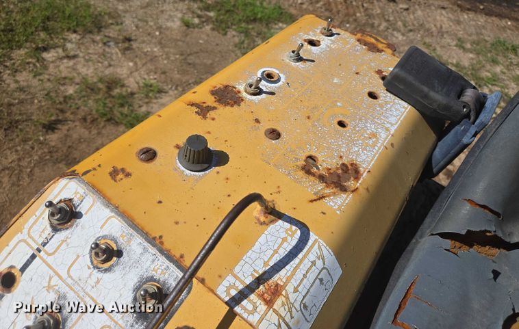 image for item EQ4091 2000 Vermeer D50x100 directional boring unit