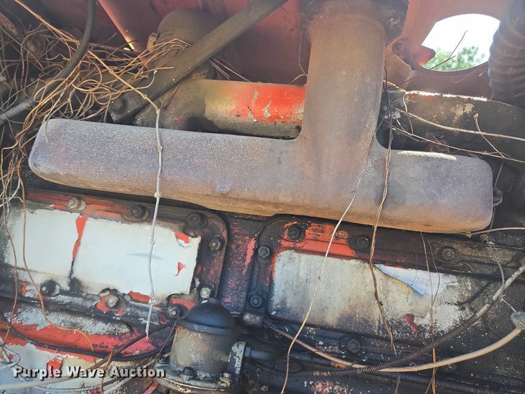 image for item EQ4092 Ditch Witch R100 trencher