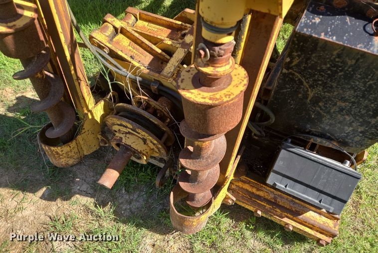 image for item EQ4093 1998 Vermeer D24X26 directional boring unit