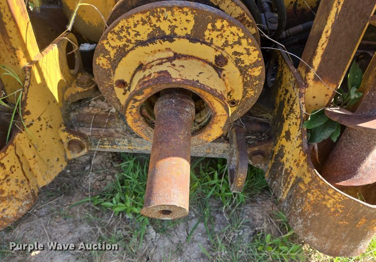 image for item EQ4093 1998 Vermeer D24X26 directional boring unit