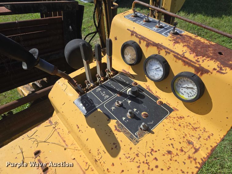 image for item EQ4093 1998 Vermeer D24X26 directional boring unit