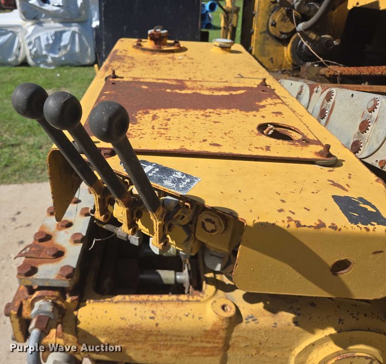 image for item EQ4093 1998 Vermeer D24X26 directional boring unit