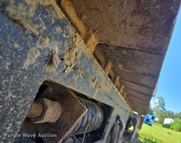 image for item EQ4093 1998 Vermeer D24X26 directional boring unit