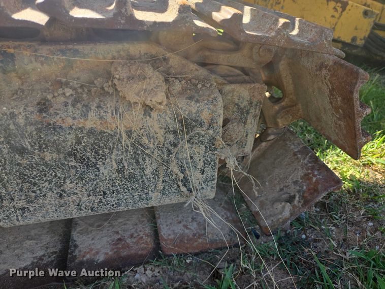 image for item EQ4093 1998 Vermeer D24X26 directional boring unit