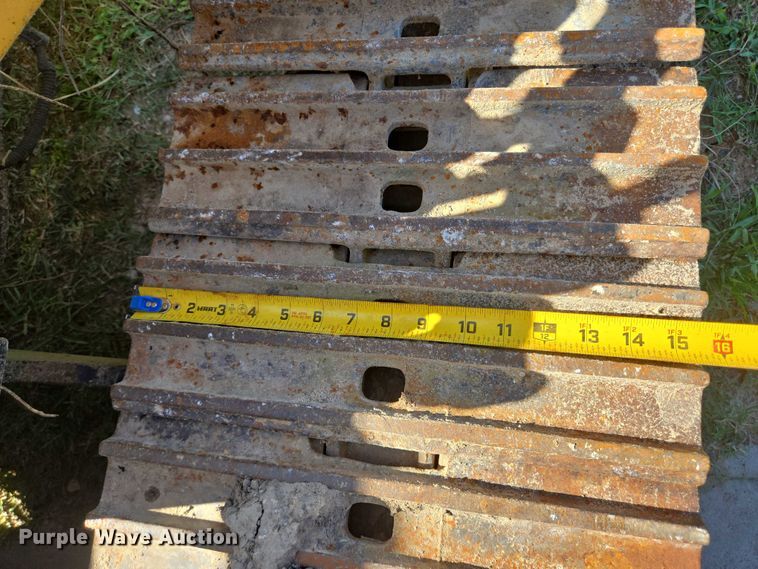 image for item EQ4093 1998 Vermeer D24X26 directional boring unit