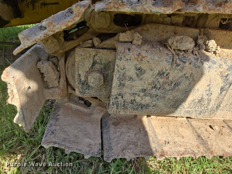 image for item EQ4093 1998 Vermeer D24X26 directional boring unit